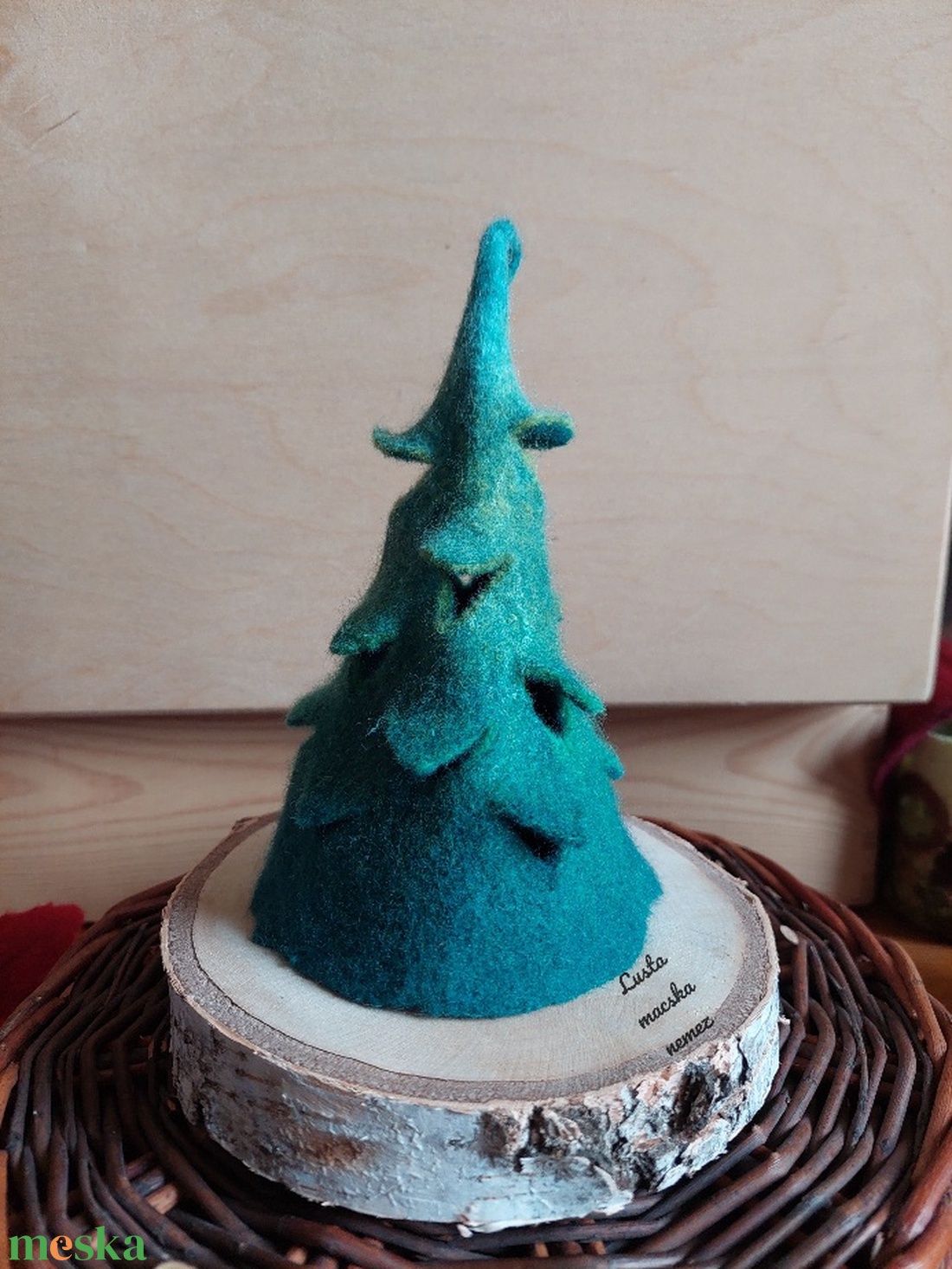 Nemez fenyőfa kunkorral - karácsony - karácsonyi lakásdekoráció - karácsonyi lakásdíszek - Meska.hu