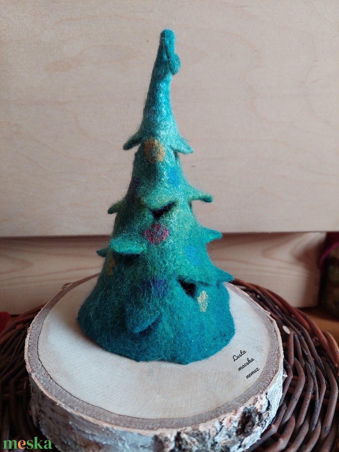 Nemez fenyőfa kunkorral mintás - karácsony - karácsonyi lakásdekoráció - karácsonyi lakásdíszek - Meska.hu