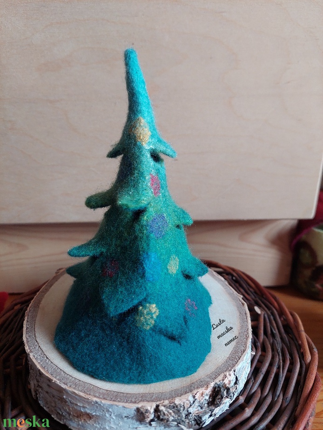 Nemez fenyőfa kunkorral mintás - karácsony - karácsonyi lakásdekoráció - karácsonyi lakásdíszek - Meska.hu