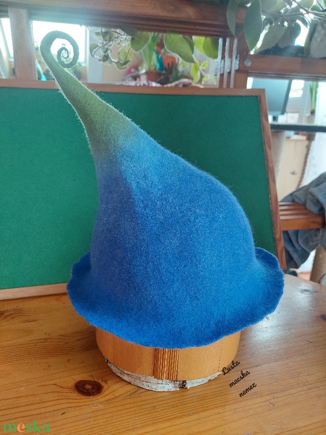 Nemez manó sapka kék virág - ruha & divat - sál, sapka, kendő - kalap - Meska.hu