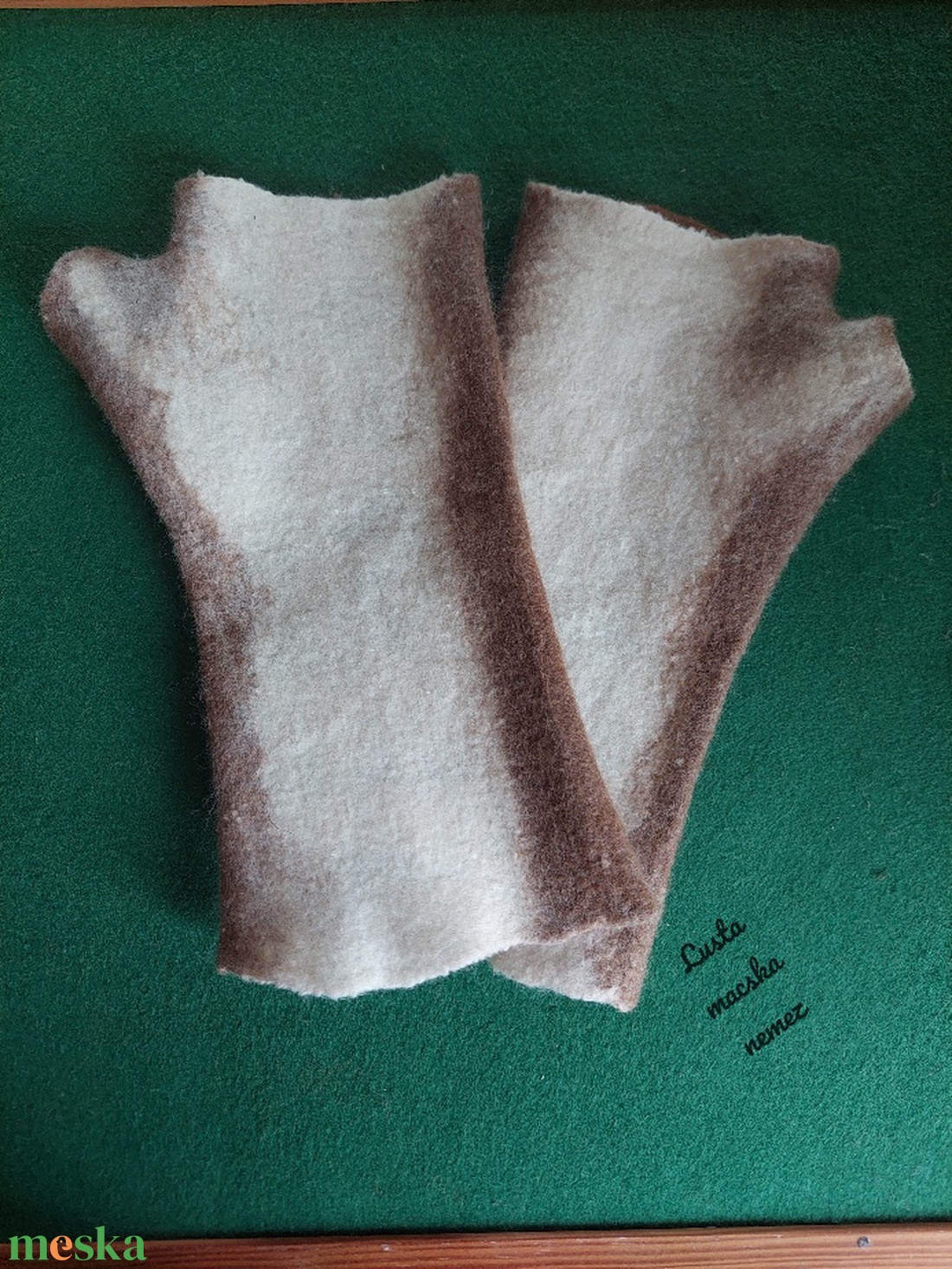 Nemez kézmelegítő barna mintás - ruha & divat - sál, sapka, kendő - kesztyű - Meska.hu