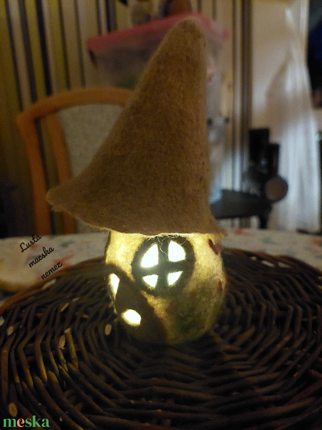 Nemez gombaház lámpás barna kalappal - otthon & életmód - dekoráció - dísztárgy - Meska.hu