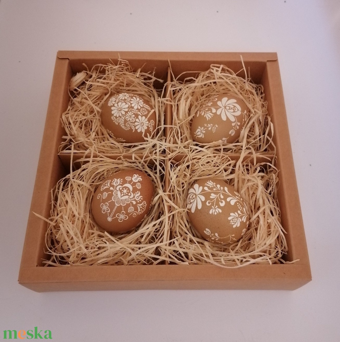 Húsvéti tojás - 'hímzés', dísztárgy - otthon & életmód - dekoráció - dísztárgy - Meska.hu