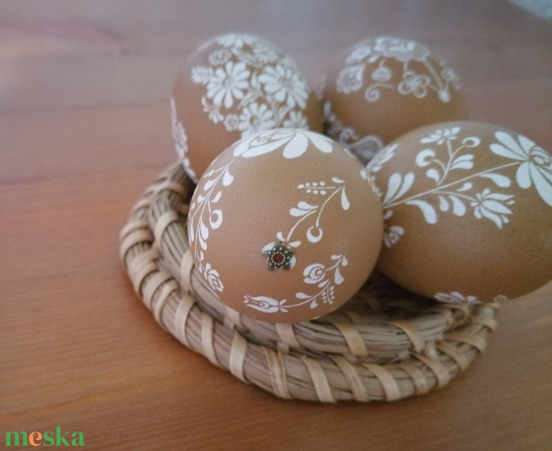 Húsvéti tojás - 'hímzés', dísztárgy - otthon & életmód - dekoráció - dísztárgy - Meska.hu