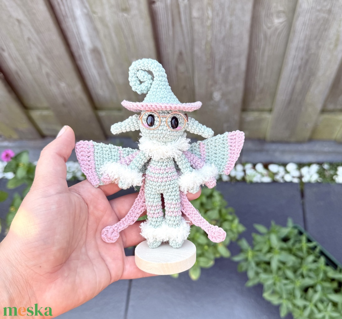 Mothy- A varázsmoly amigurumi horgolási minta - diy (csináld magad) - szabásminta, útmutató - horgolási minta - Meska.hu