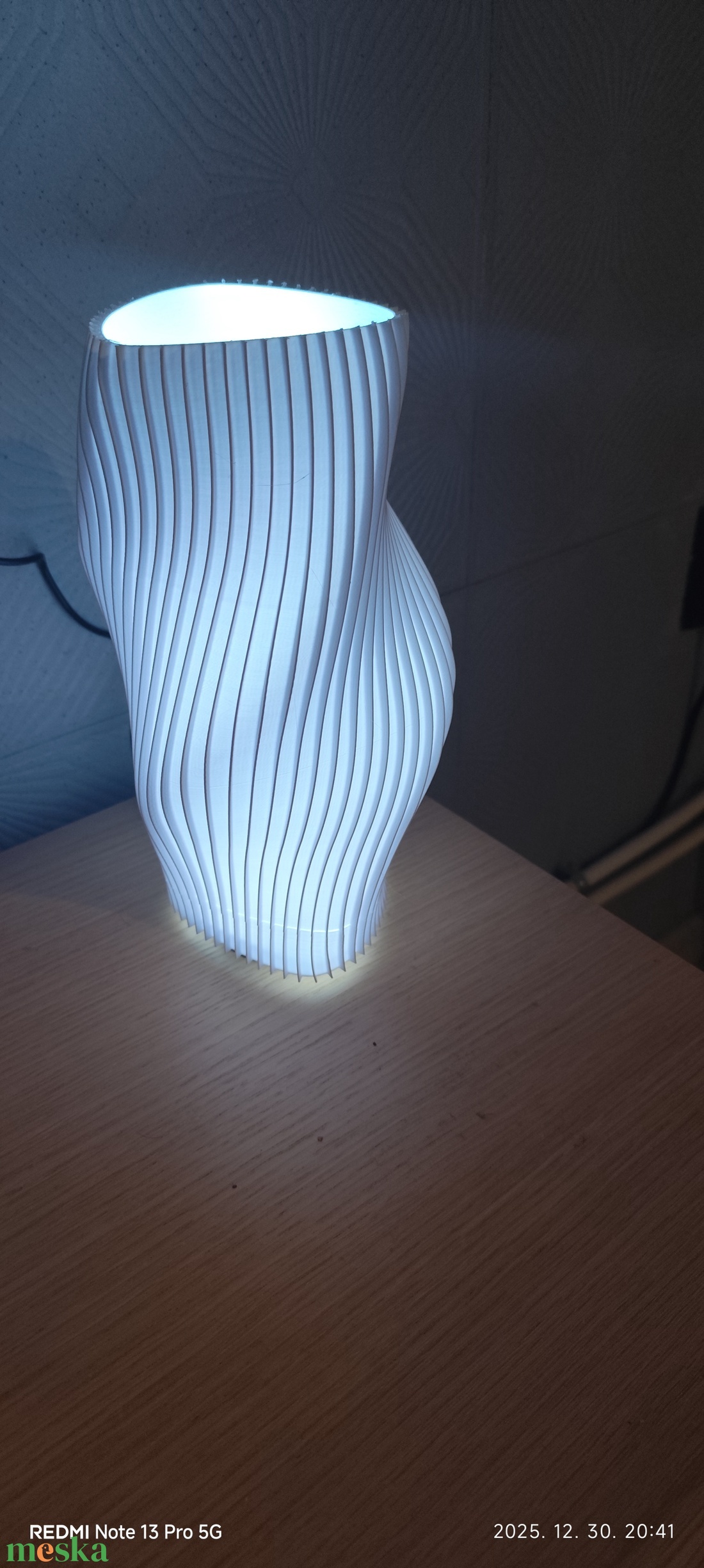 Modern 3D Nyomtatott Design Lámpa � Minimalista Elegancia - otthon & életmód - lámpa - asztali lámpa - Meska.hu