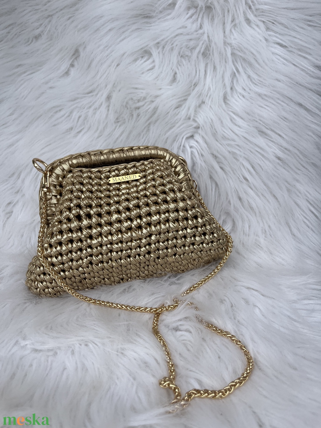Aranyszínű horgolt alkalmi táska béléssel - MAANED design - táska & tok - kézitáska & válltáska - alkalmi táska - Meska.hu