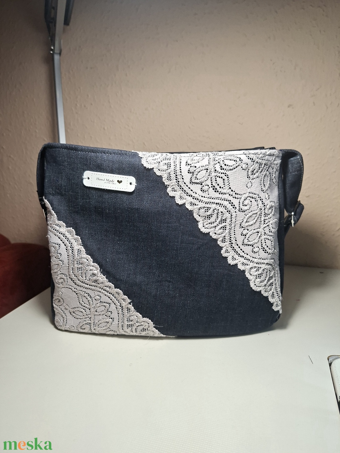 Oldaltáska csipkediszítéssel - táska & tok - bevásárlás & shopper táska - kenyeres zsák - Meska.hu