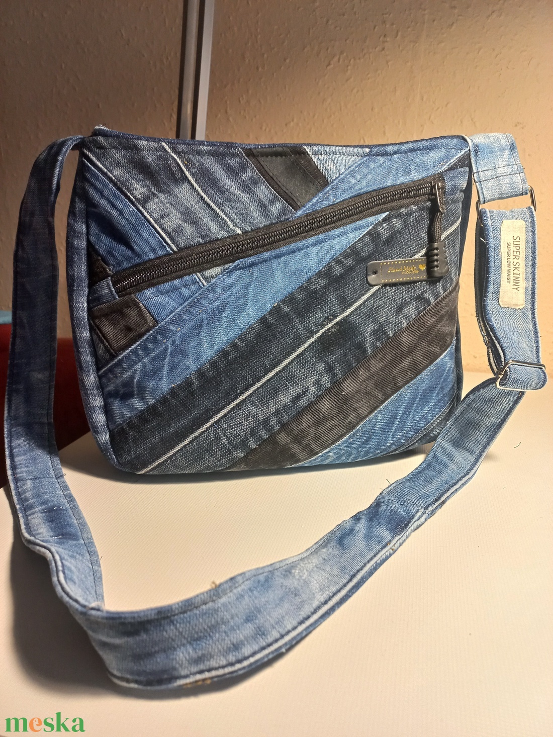 Oldaltáska farmer derékrészekből  - táska & tok - bevásárlás & shopper táska - kenyeres zsák - Meska.hu