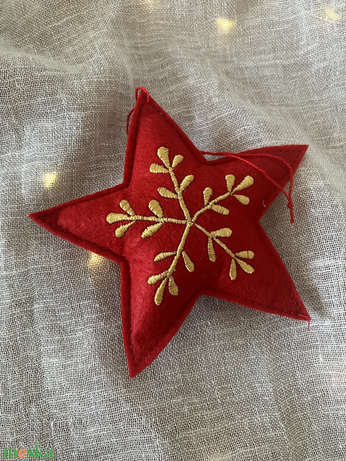 Kézzel hímzett arany mintás textilfilc csillag karácsonyfadísz - karácsony - karácsonyi lakásdekoráció - karácsonyfadíszek - Meska.hu