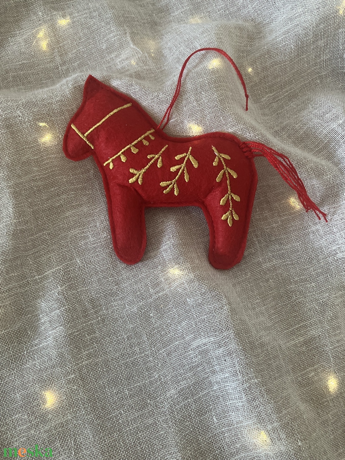 Kézzel hímzett ló alakú karácsonyfadísz piros textilfilc - karácsony - karácsonyi lakásdekoráció - karácsonyfadíszek - Meska.hu Kézzel hímzett ló alakú karácsonyfadísz piros textilfilc - karácsony - karácsonyi lakásdekoráció - karácsonyfadíszek - Meska.hu