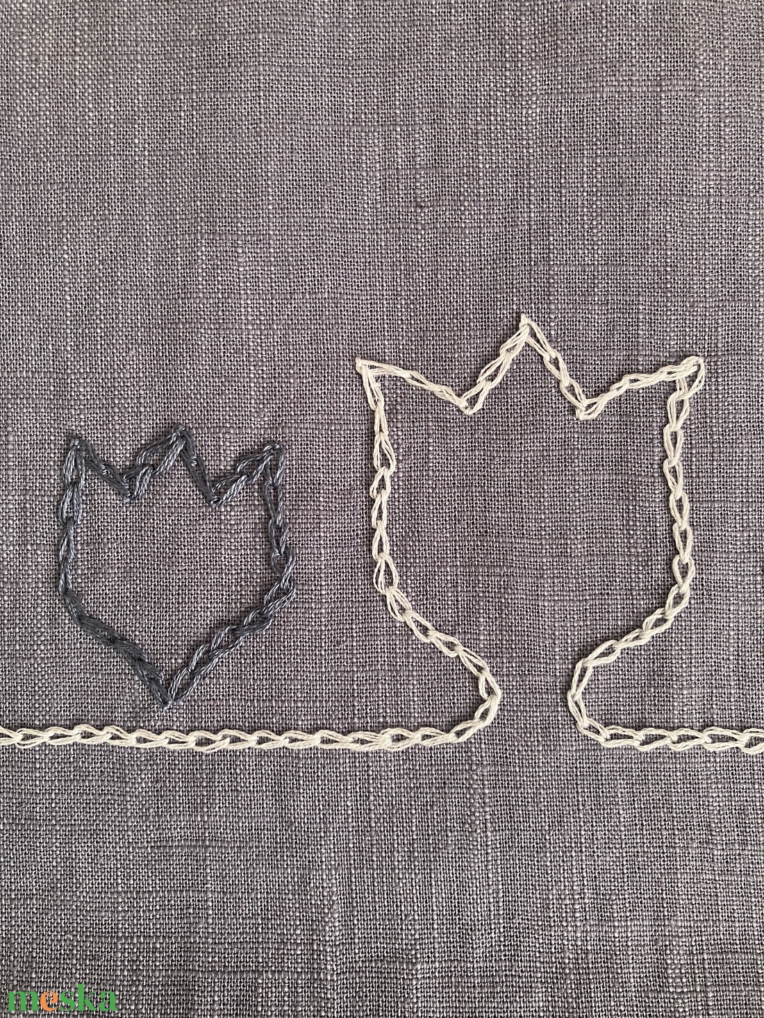  Kézzel hímzett len díszpárna � Tulipa kollekció � modern, minimalista otthon dekor - otthon & életmód - lakástextil - párna & párnahuzat - díszpárna (belsővel együtt) - Meska.hu