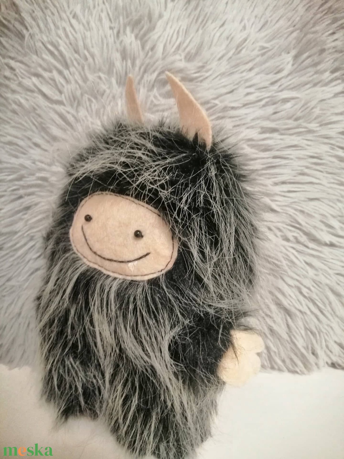 Yeti, szőrös plüss, plüss manó, manó figura, játékfigura - játék & sport - plüssállat & játékfigura - szörnyike - Meska.hu