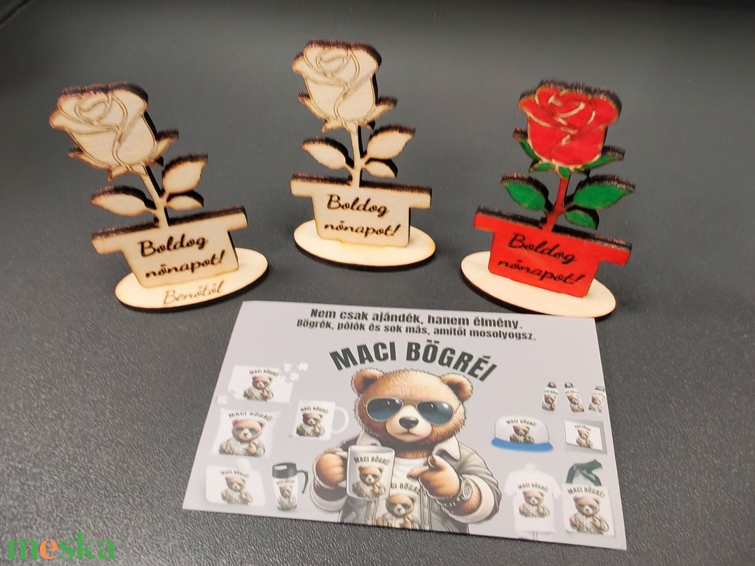 Gravírozott fa rózsa � Boldog nőnapot � egyedi névvel kérhető � nőnapi ajándék - otthon & életmód - virágdekoráció - virágdíszek - asztali virágdísz - Meska.hu