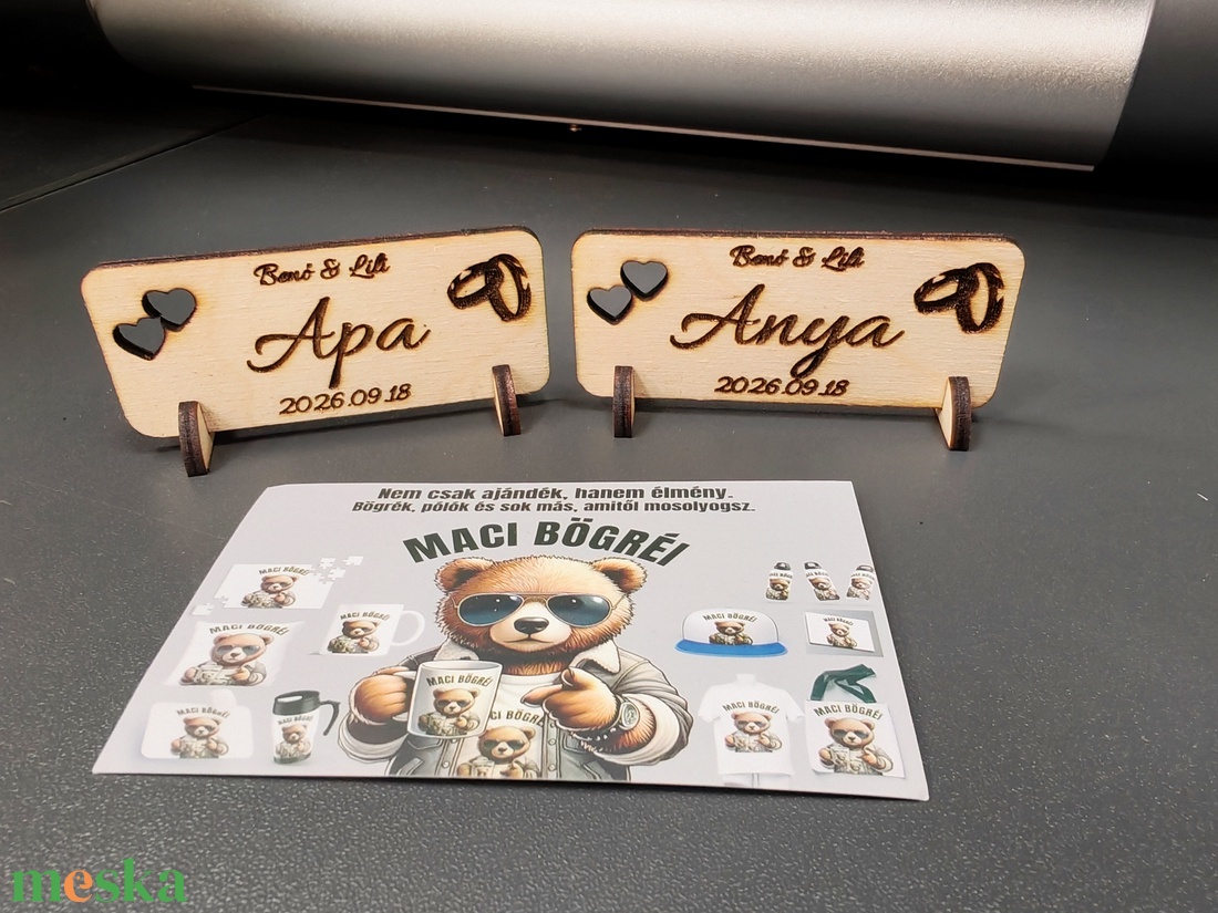 Esküvői fa névtábla � gravírozott asztali névkártya � egyedi névvel és dátummal 100 db - esküvő - emlék & ajándék - köszönőajándék - Meska.hu