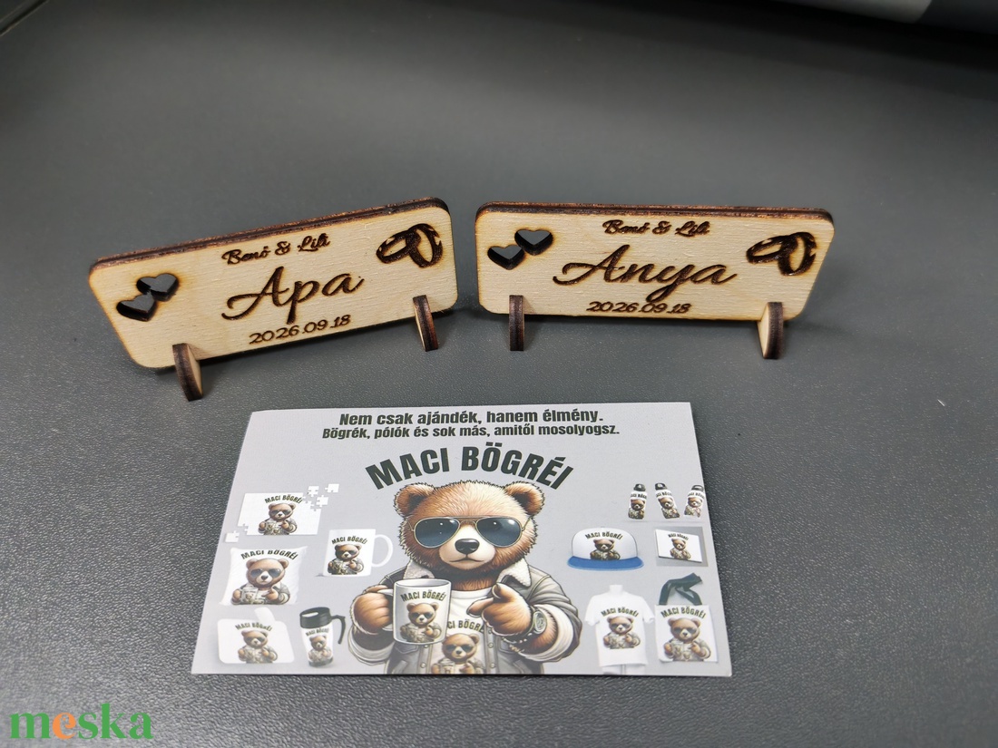 Esküvői fa névtábla � gravírozott asztali névkártya � egyedi névvel és dátummal 100 db - esküvő - emlék & ajándék - köszönőajándék - Meska.hu