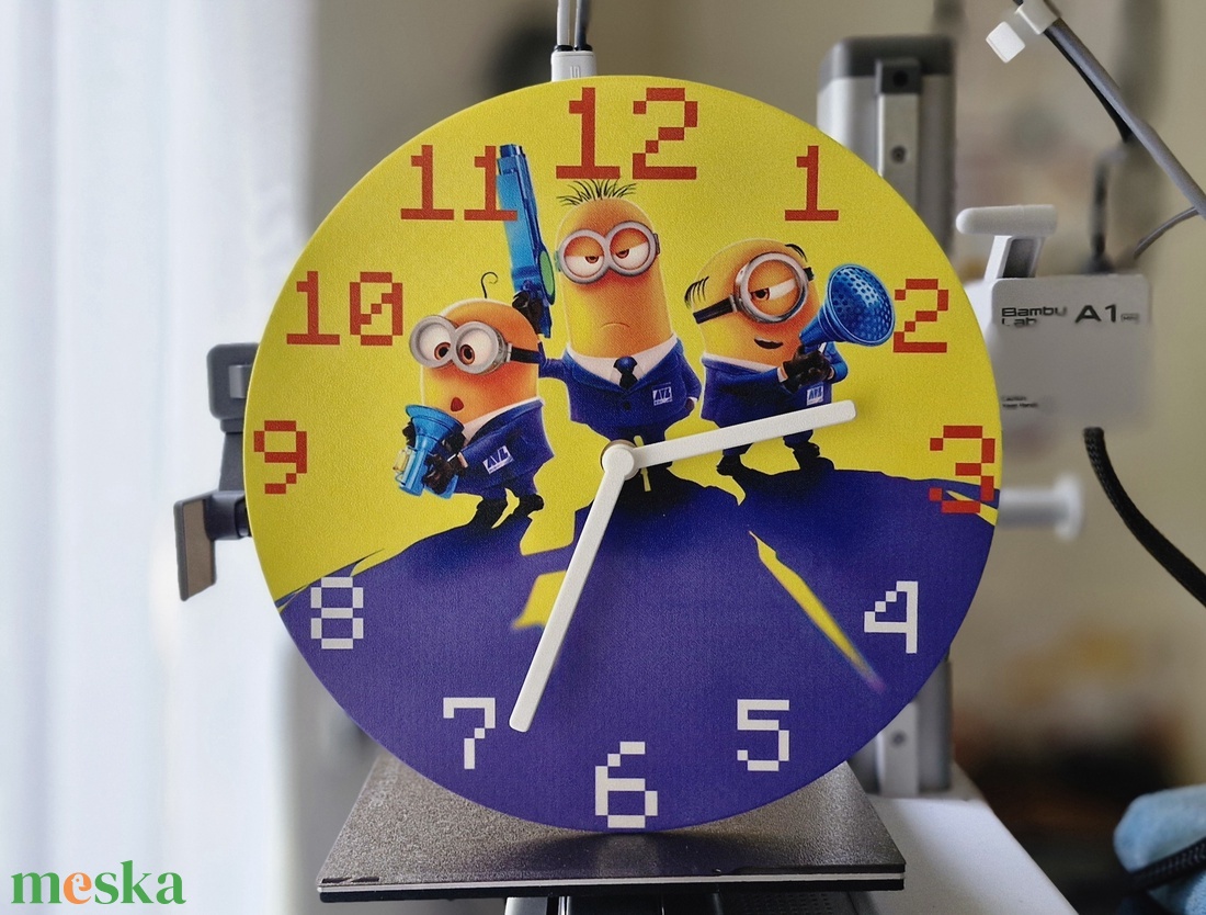 Falióra Minions - otthon & életmód - dekoráció - fali és függő dekoráció - falióra & óra - Meska.hu Falióra Minions - otthon & életmód - dekoráció - fali és függő dekoráció - falióra & óra - Meska.hu
