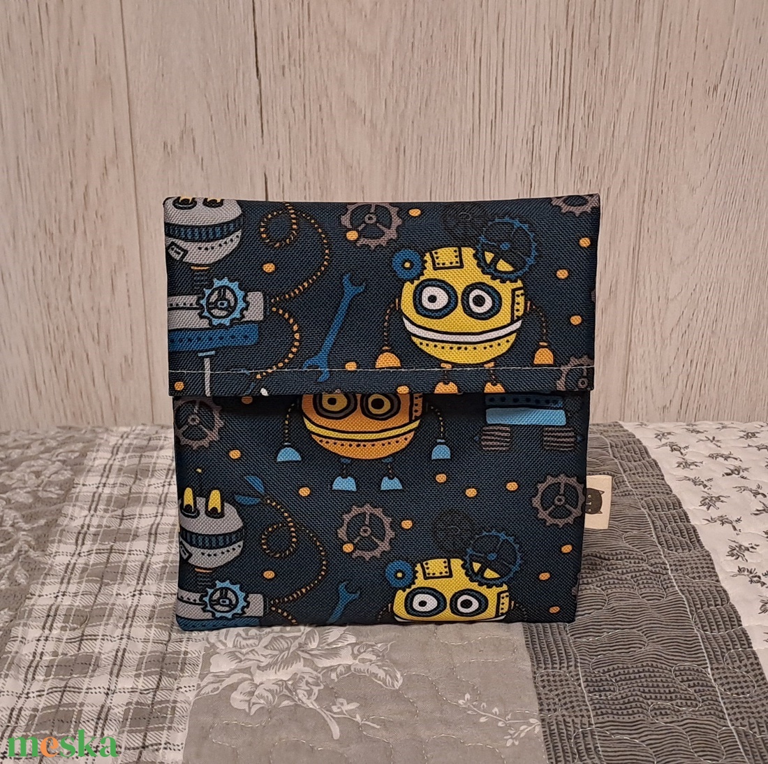 Mikrobi :) szendvicstasak, snack bag, uzsitasak - táska & tok - uzsonna- & ebéd tartó - szendvics csomagoló - Meska.hu Mikrobi :) szendvicstasak, snack bag, uzsitasak - táska & tok - uzsonna- & ebéd tartó - szendvics csomagoló - Meska.hu