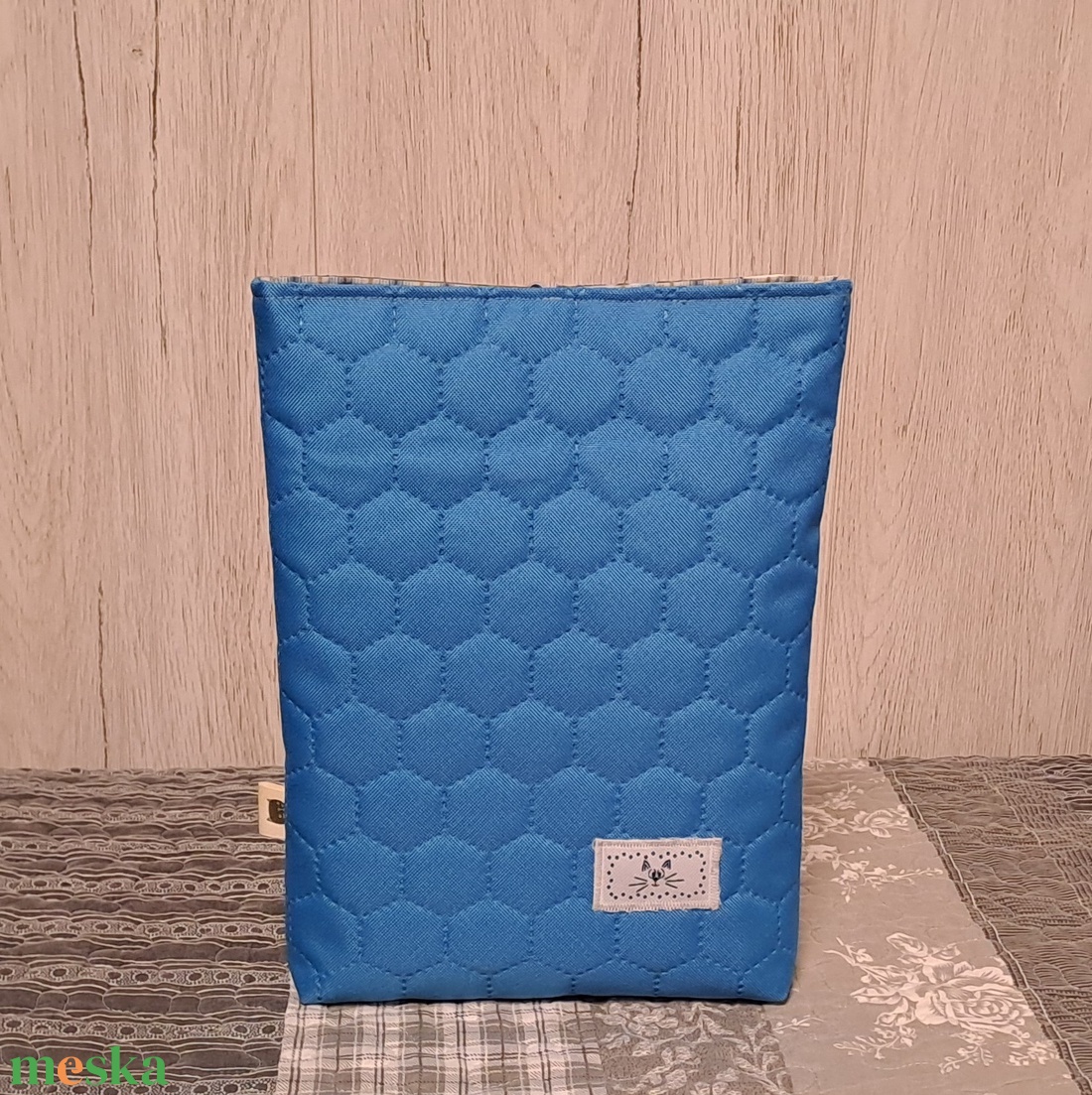 Egy cica, két cica :) könyvtasak, könyvtok, tablet tok - táska & tok - ebook & tablet tok - Meska.hu Egy cica, két cica :) könyvtasak, könyvtok, tablet tok - táska & tok - ebook & tablet tok - Meska.hu
