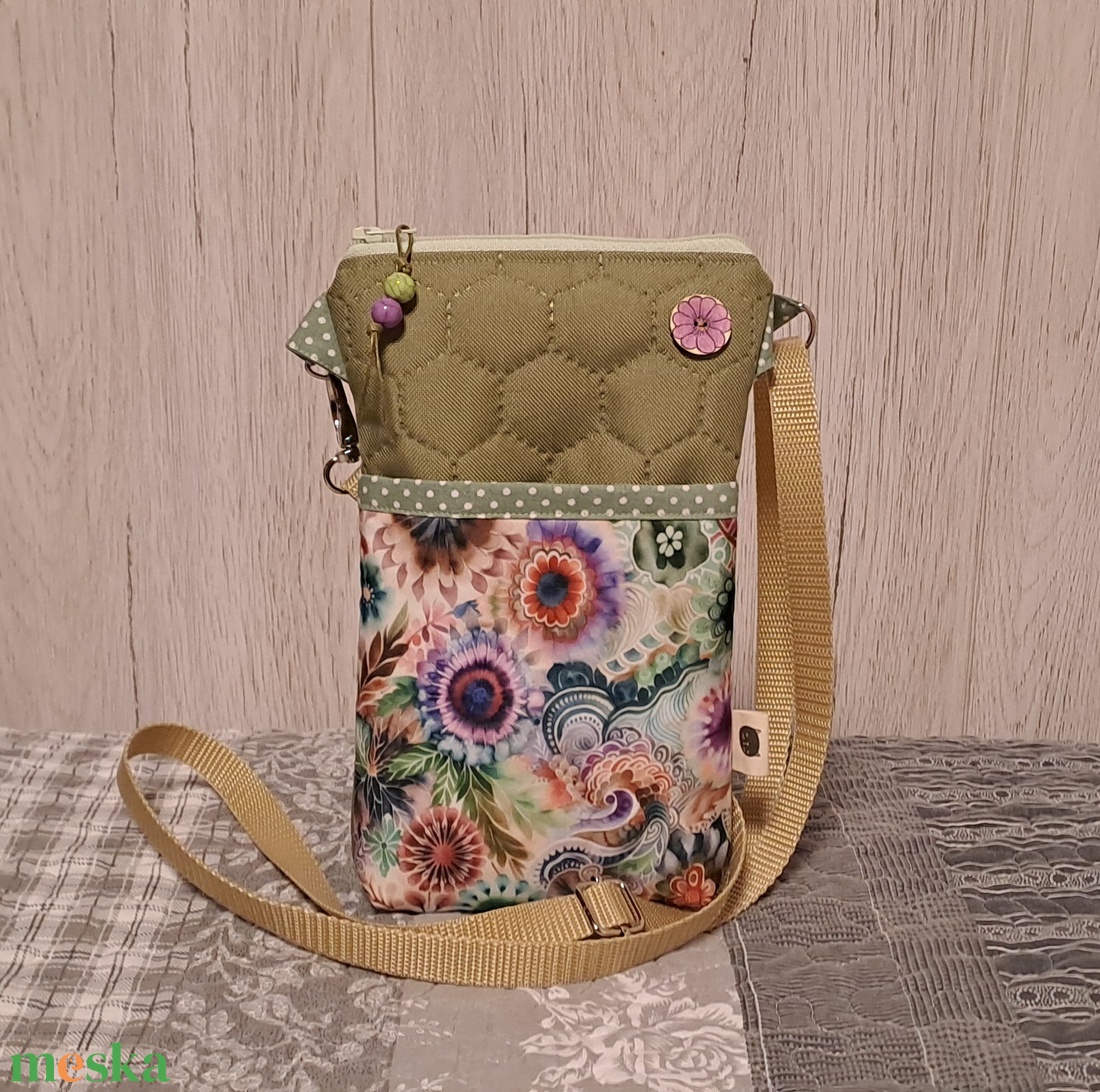 Virágos hatás :) vizhatlan kistáska/mobiltartó/övtáska - táska & tok - kézitáska & válltáska - vállon átvethető táska - Meska.hu