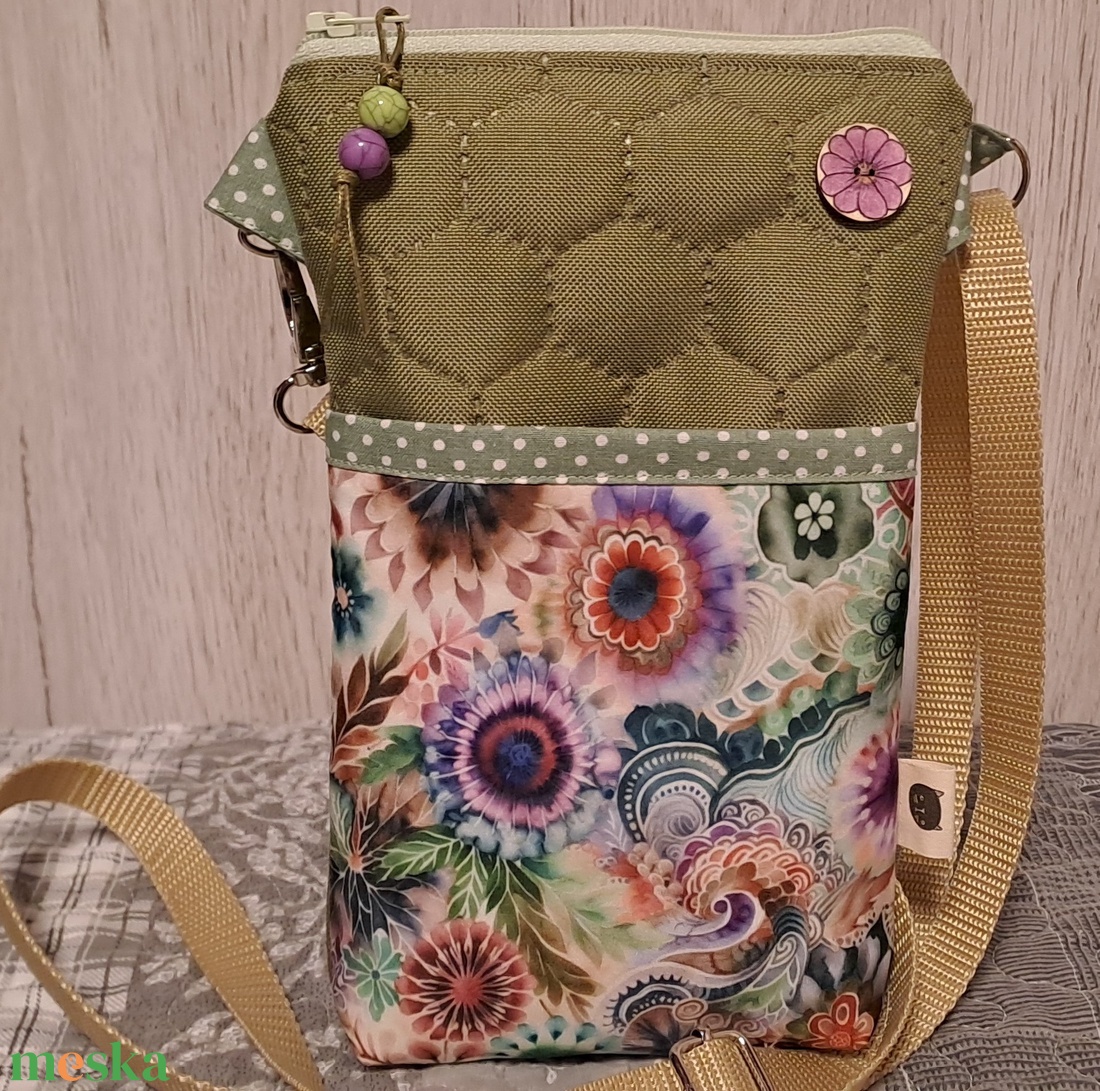 Virágos hatás :) vizhatlan kistáska/mobiltartó/övtáska - táska & tok - kézitáska & válltáska - vállon átvethető táska - Meska.hu