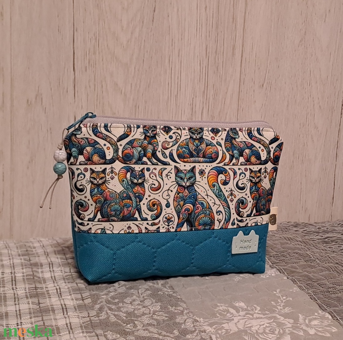 Cicák színesben 2.0  :) neszesszer/sminktáska/irattartó - táska & tok - neszesszer - Meska.hu