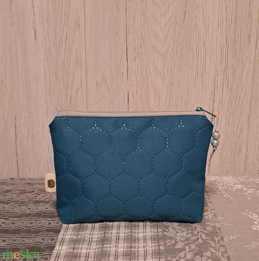 Barátok  :) neszesszer/sminktáska/irattartó - táska & tok - neszesszer - Meska.hu Barátok  :) neszesszer/sminktáska/irattartó - táska & tok - neszesszer - Meska.hu