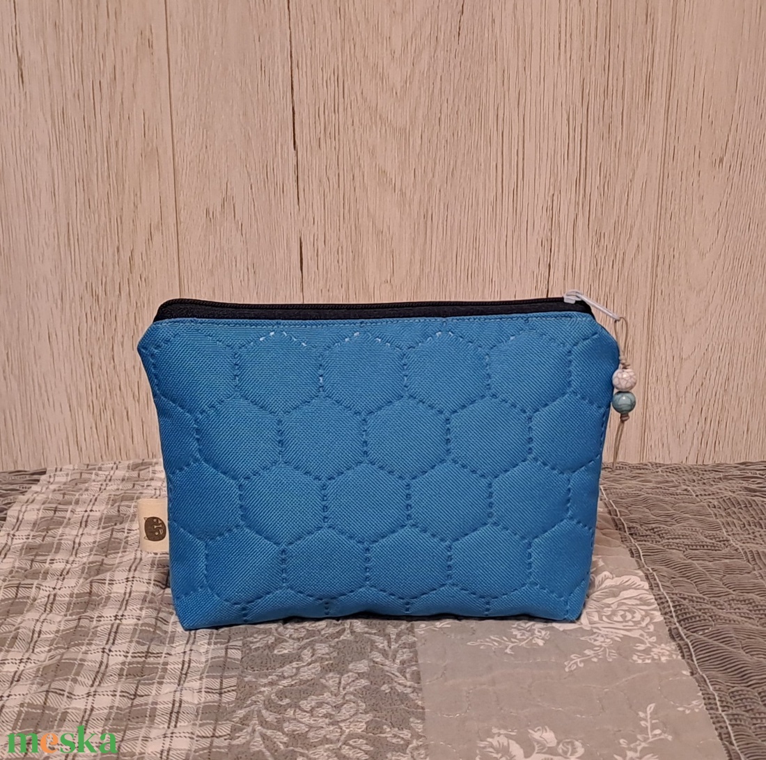 Ugróiskola  :) neszesszer/sminktáska/irattartó - táska & tok - neszesszer - Meska.hu