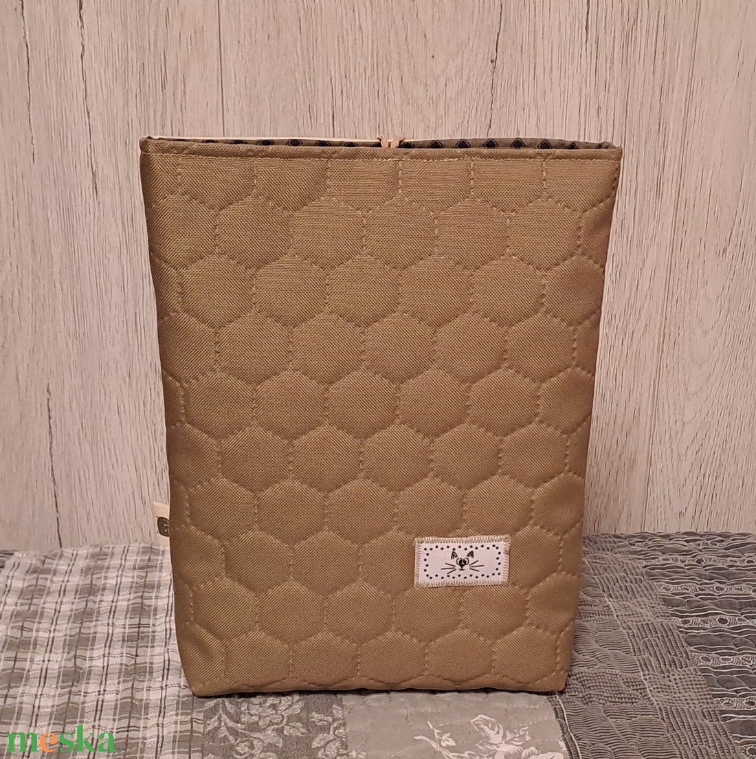 Cicás könyvespolc :) könyvtasak, könyvtok, tablet tok - táska & tok - ebook & tablet tok - Meska.hu