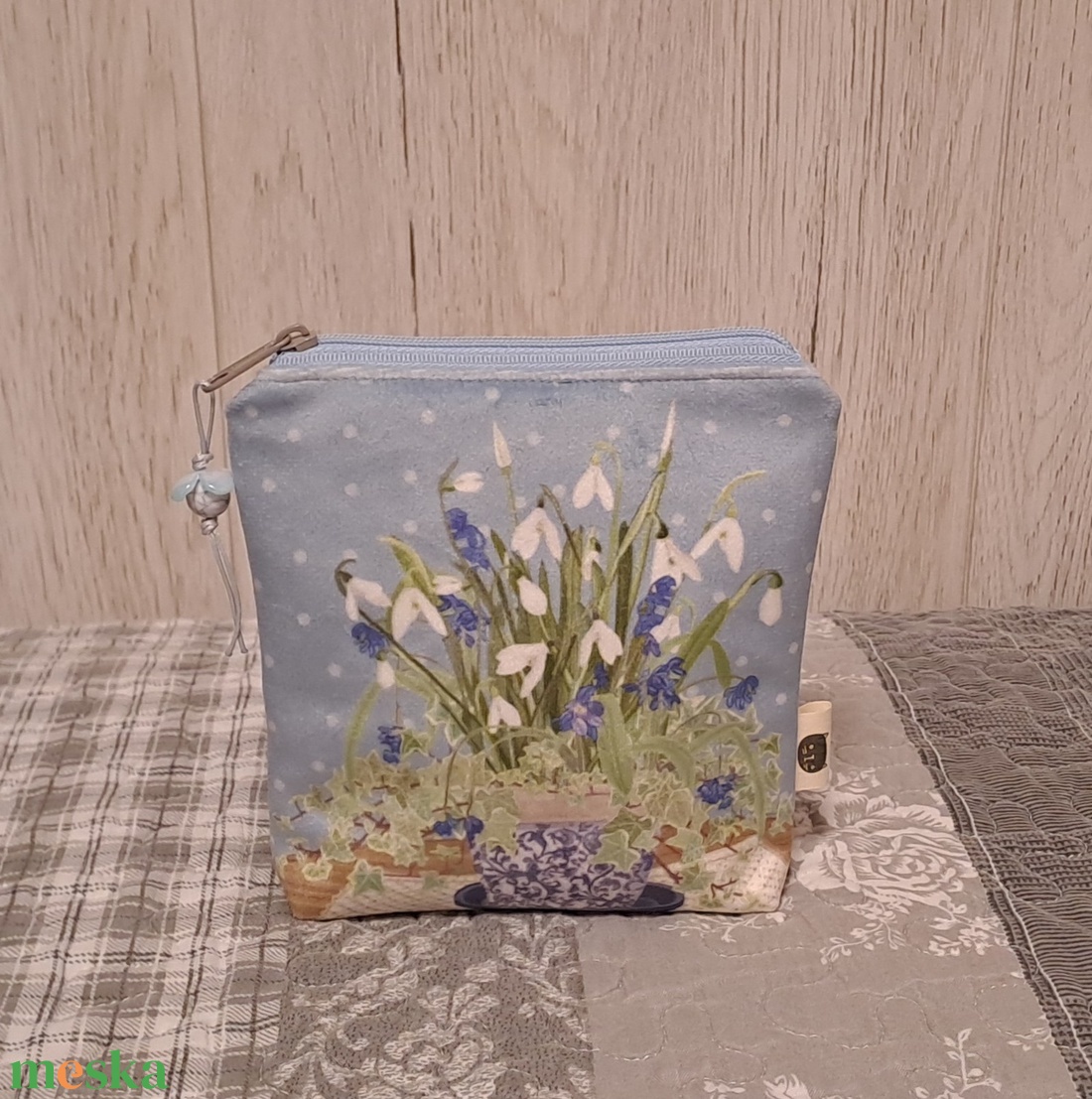 Tavaszi virágok :) neszesszer/sminktáska/betéttartó - táska & tok - neszesszer - Meska.hu