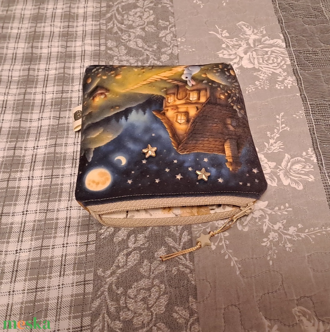 Házikó nyuszival :) neszesszer/sminktáska/betéttartó - táska & tok - neszesszer - Meska.hu