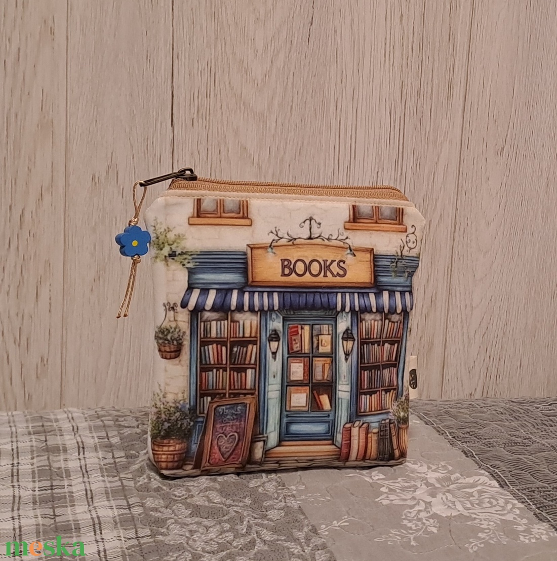 Könyvesbolt :) neszesszer/sminktáska/betéttartó - táska & tok - neszesszer - Meska.hu