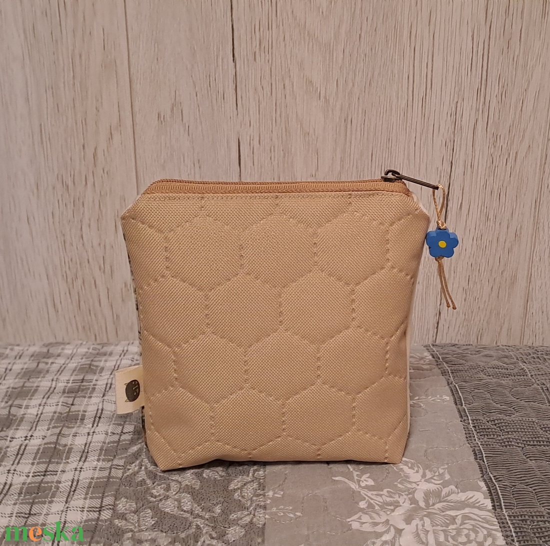 Könyvesbolt :) neszesszer/sminktáska/betéttartó - táska & tok - neszesszer - Meska.hu