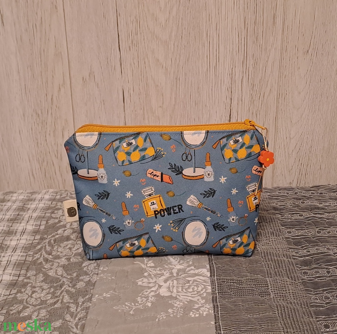 Csajos cuccok :) neszesszer/sminktáska/irattartó - táska & tok - neszesszer - Meska.hu