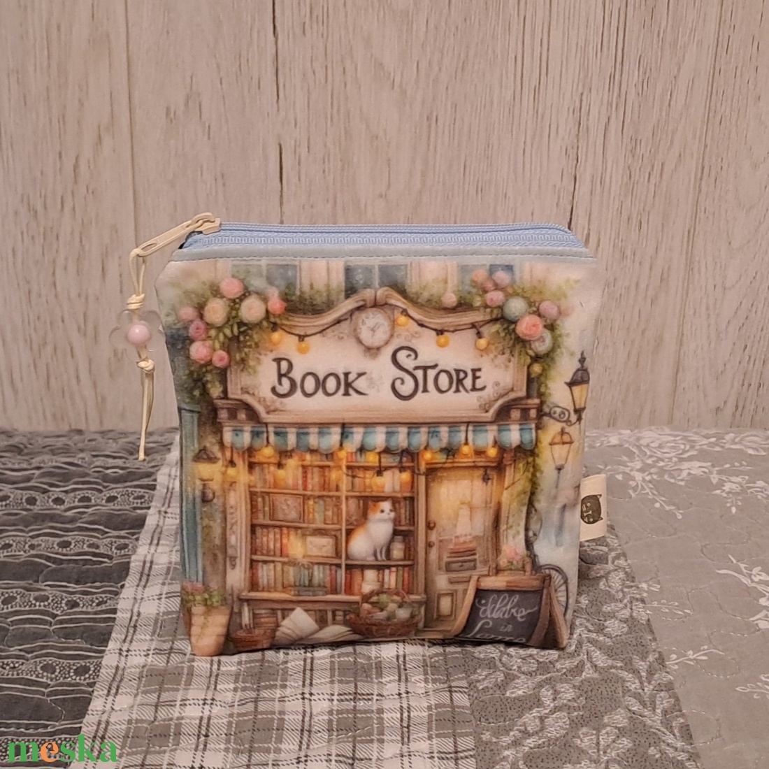 Book store :) neszesszer/sminktáska/betéttartó - táska & tok - neszesszer - Meska.hu