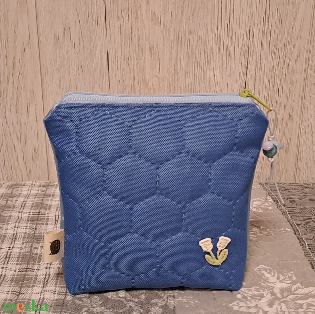 Tavaszi virágok :) neszesszer/sminktáska/betéttartó - táska & tok - neszesszer - Meska.hu