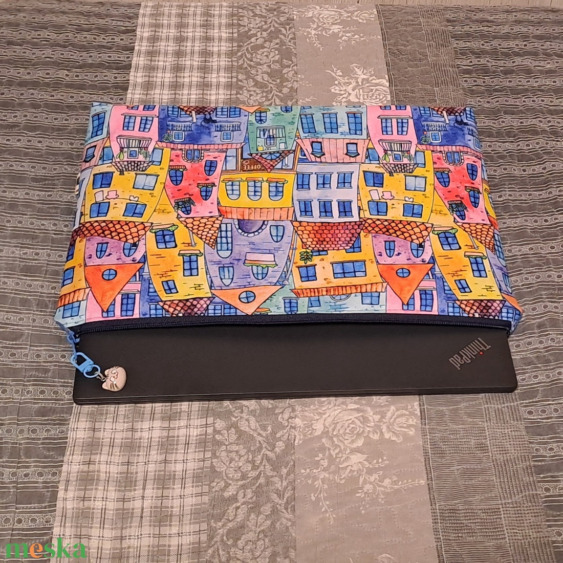Színes házak :) laptop tartó tok - táska & tok - laptoptáska, laptop hátizsák - Meska.hu