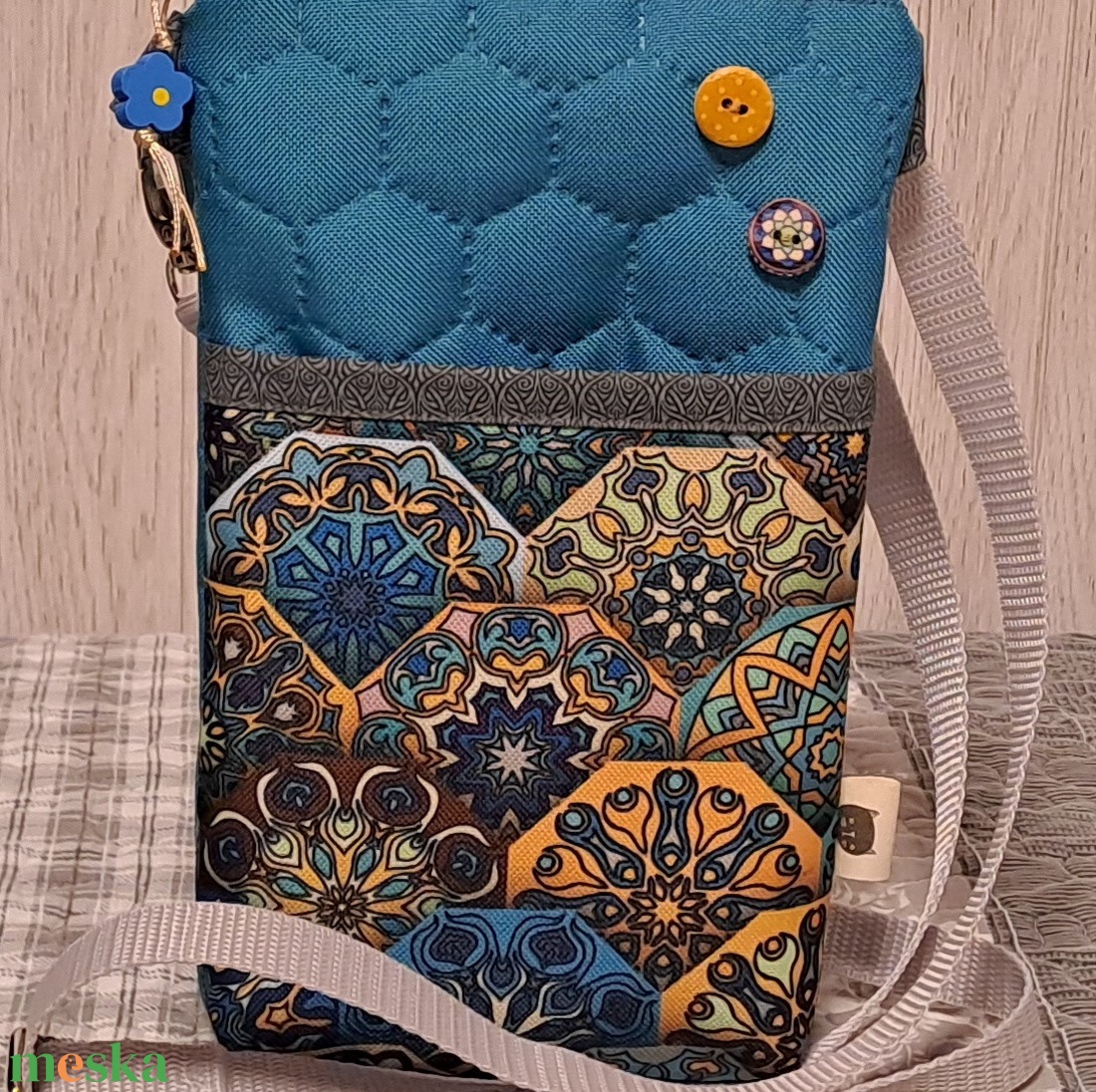 Mandala :) vizhatlan kistáska/mobiltartó/övtáska - táska & tok - kézitáska & válltáska - vállon átvethető táska - Meska.hu