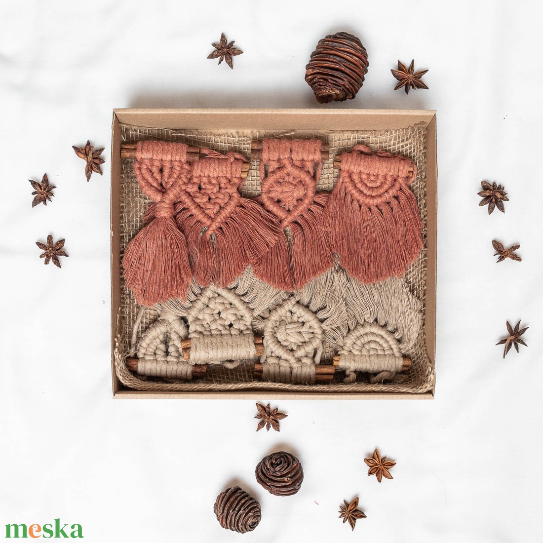 Terracotta Brown 8 db-os Makramé Karácsonyfadísz Szett - otthon & életmód - dekoráció - fali és függő dekoráció - függődísz - Meska.hu