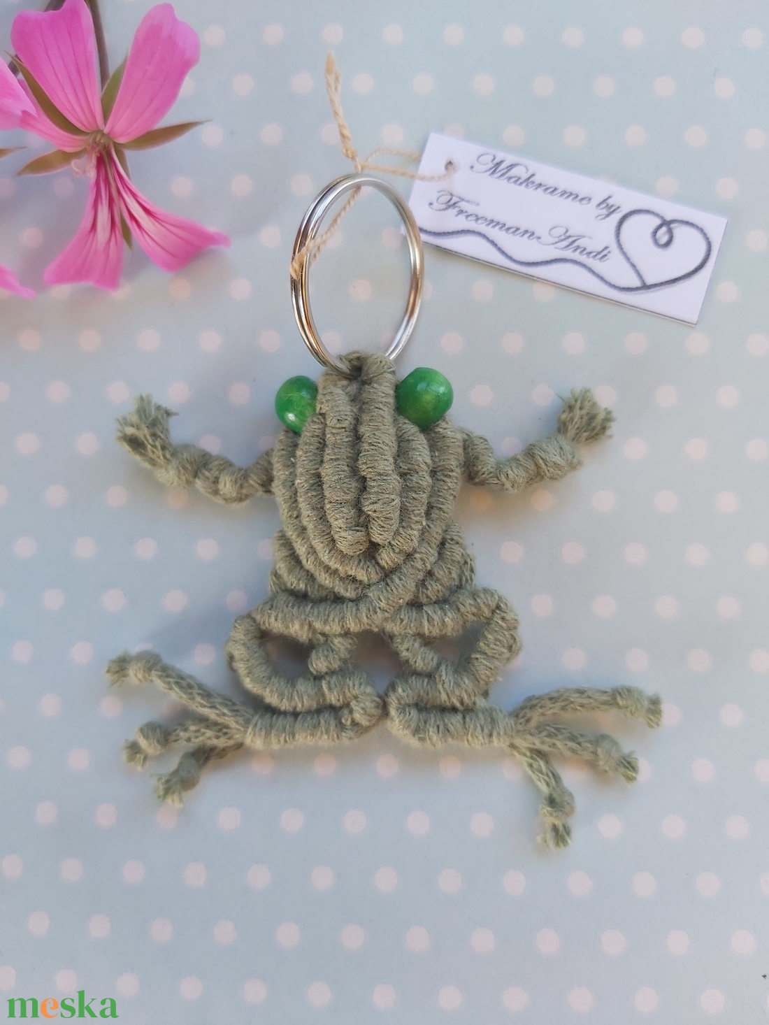 Békás makramé kulcstartó vagy táskadísz - táska & tok - kulcstartó & táskadísz - táskadísz - Meska.hu