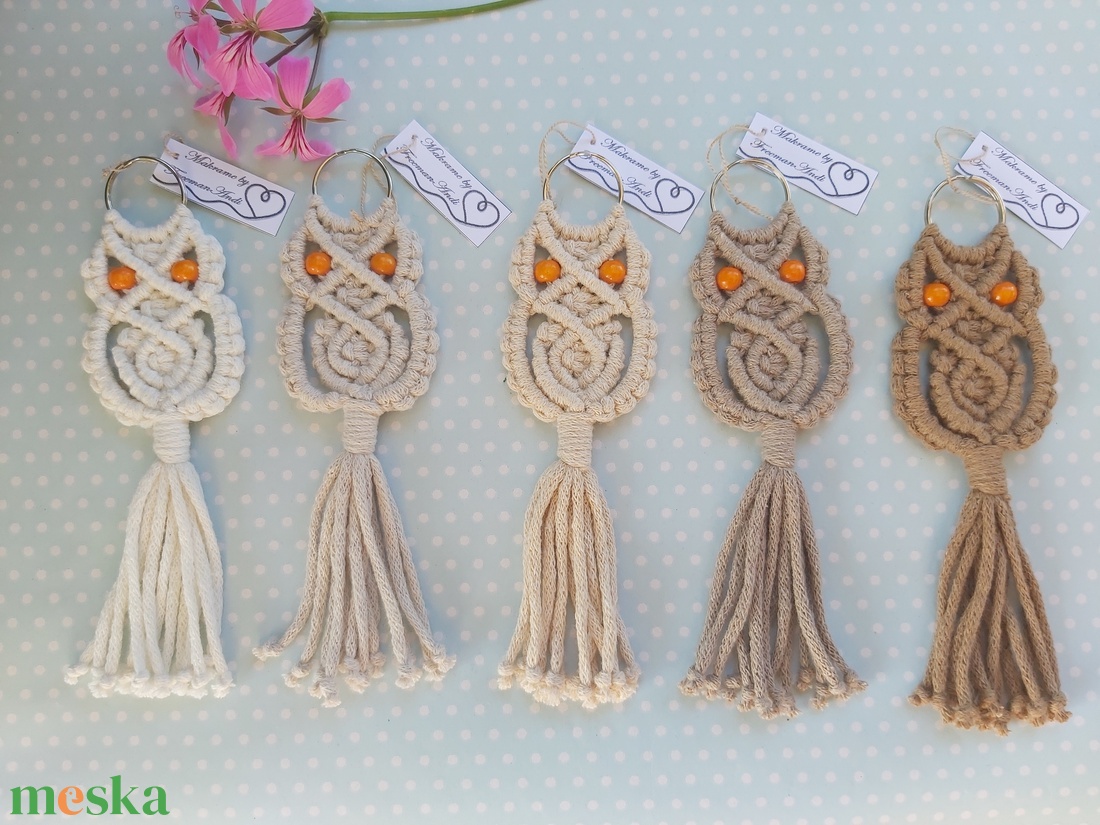 Baglyos makramé kulcstartó vagy táskadísz - táska & tok - kulcstartó & táskadísz - táskadísz - Meska.hu