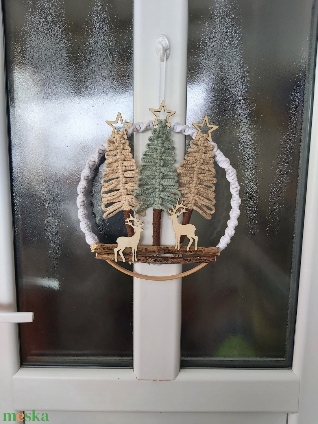 Téli makramé ajtódísz - otthon & életmód - dekoráció - ajtó- és ablak dekoráció - ajtótábla - Meska.hu