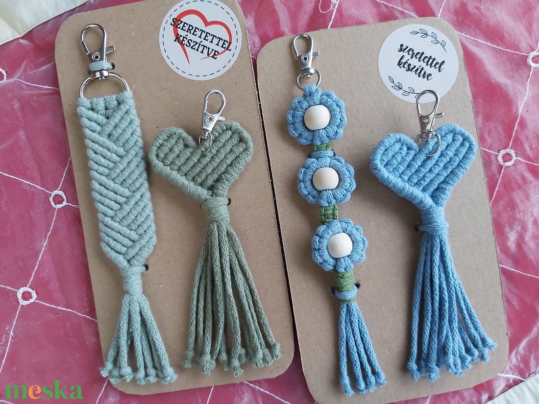 Makramé kulcstartó és táskadísz szett - táska & tok - kulcstartó & táskadísz - táskaakasztó - Meska.hu