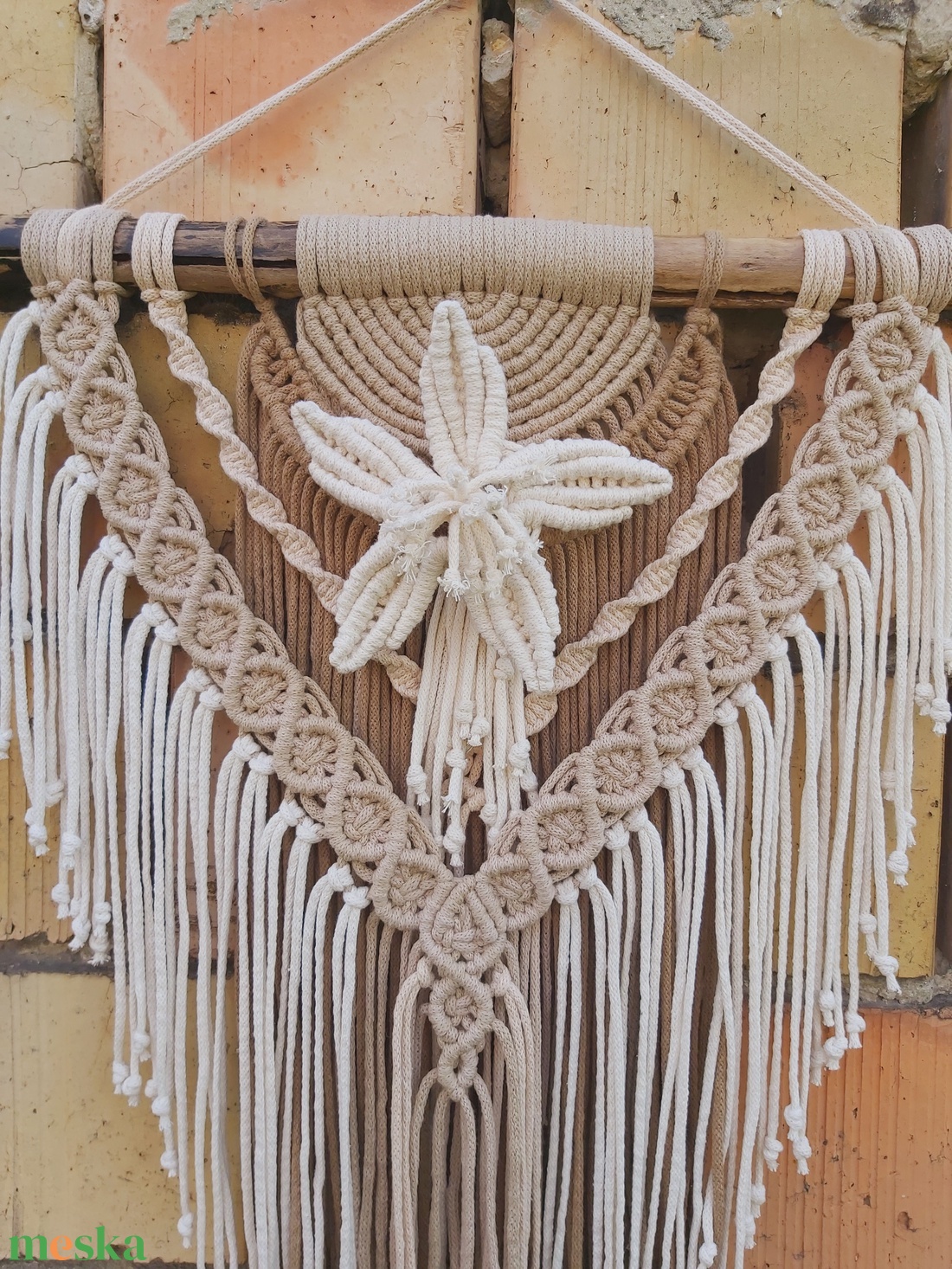 Lili makramé falidísz - otthon & életmód - dekoráció - fali és függő dekoráció - falra akasztható dekor - Meska.hu