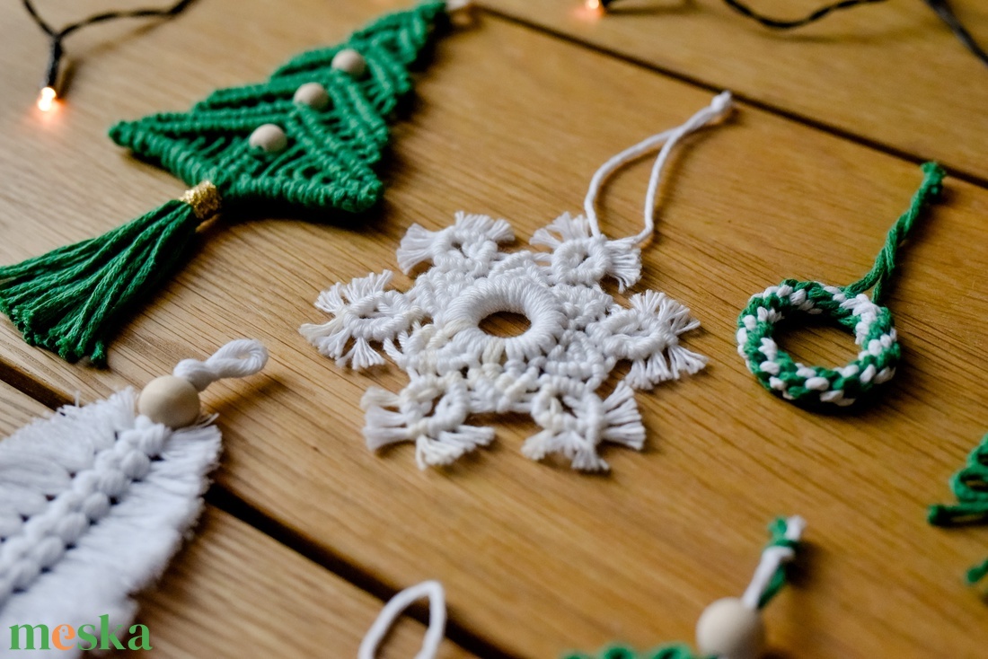 Makramé karácsonyfa dísz szett - 10 db - karácsony - karácsonyi lakásdekoráció - karácsonyfadíszek - Meska.hu