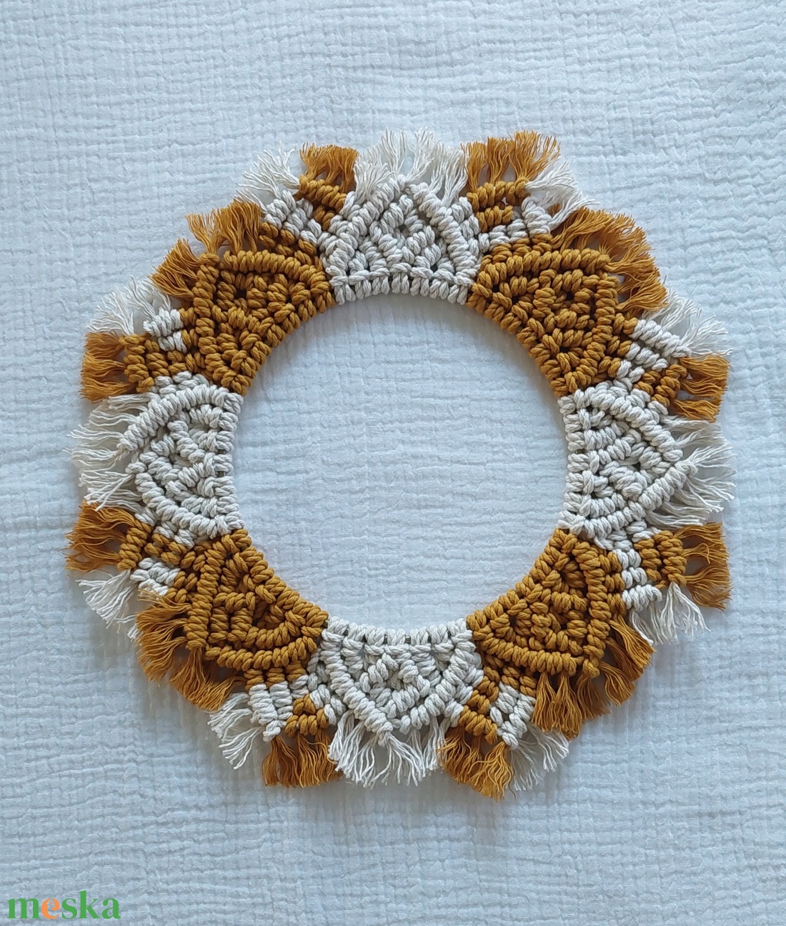 Makramé mandala, makramé koszorú, natúr makramé dekor - otthon & életmód - dekoráció - fali és függő dekoráció - falra akasztható dekor - Meska.hu