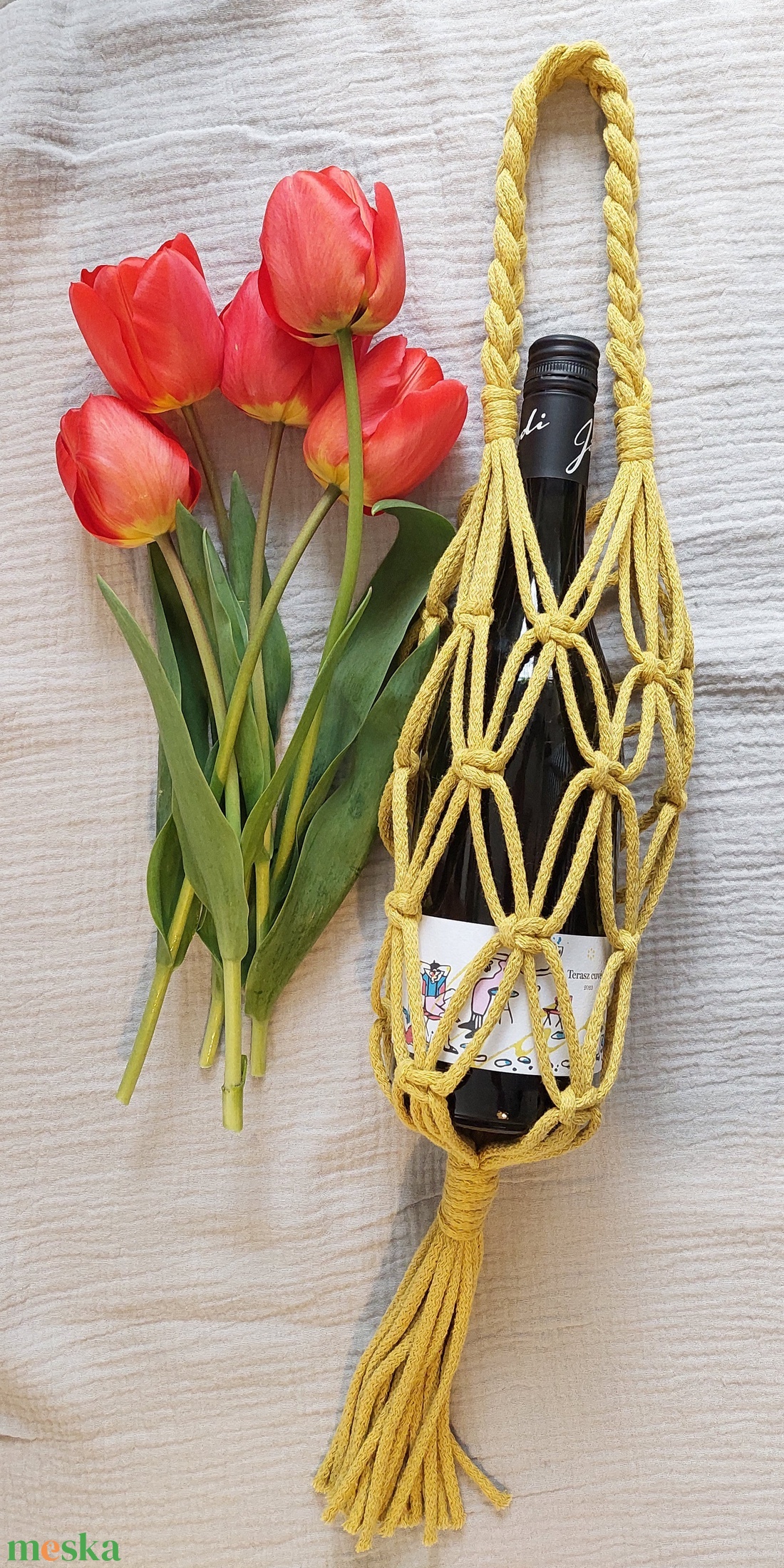 Makramé bortartó, üvegpalack tartó, kulacs tartó - otthon & életmód - konyhafelszerelés, tálalás - tálalás - bortartó - Meska.hu