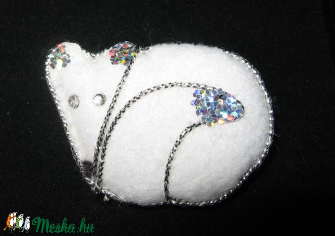 Ezüstróka  - ékszer - kitűző és bross - Meska.hu