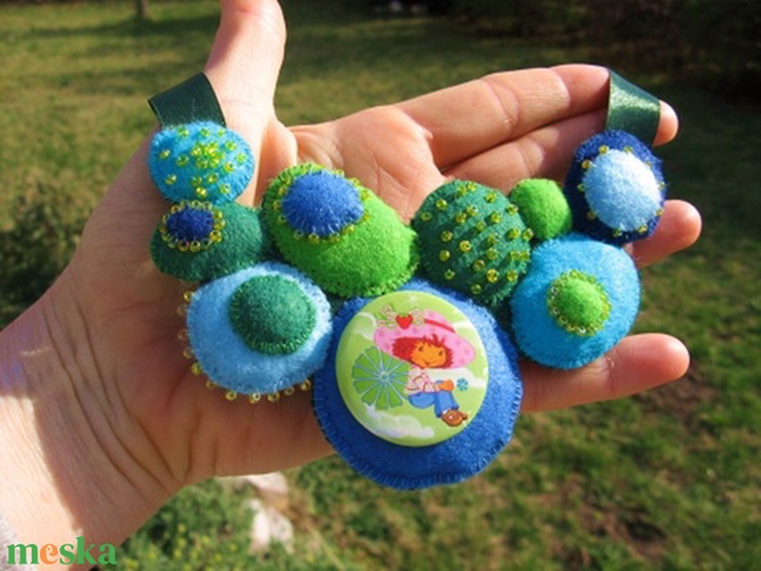 Lili és a szappanbuborékok - ékszer - nyaklánc - Meska.hu