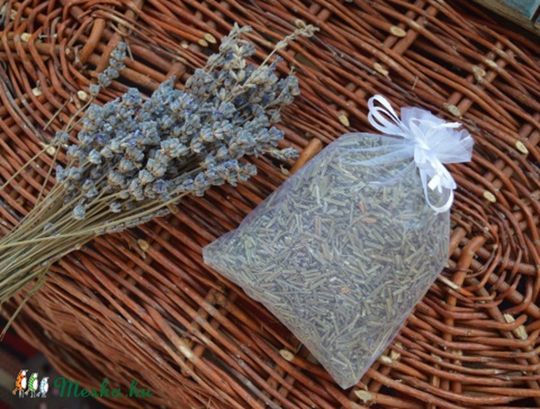 SZÁRÍTOTT LEVENDULA SZÁR és VIRÁG, 30 gramm, organza tasakban - kellékek & szerszámok - vegyes alapanyag - Meska.hu